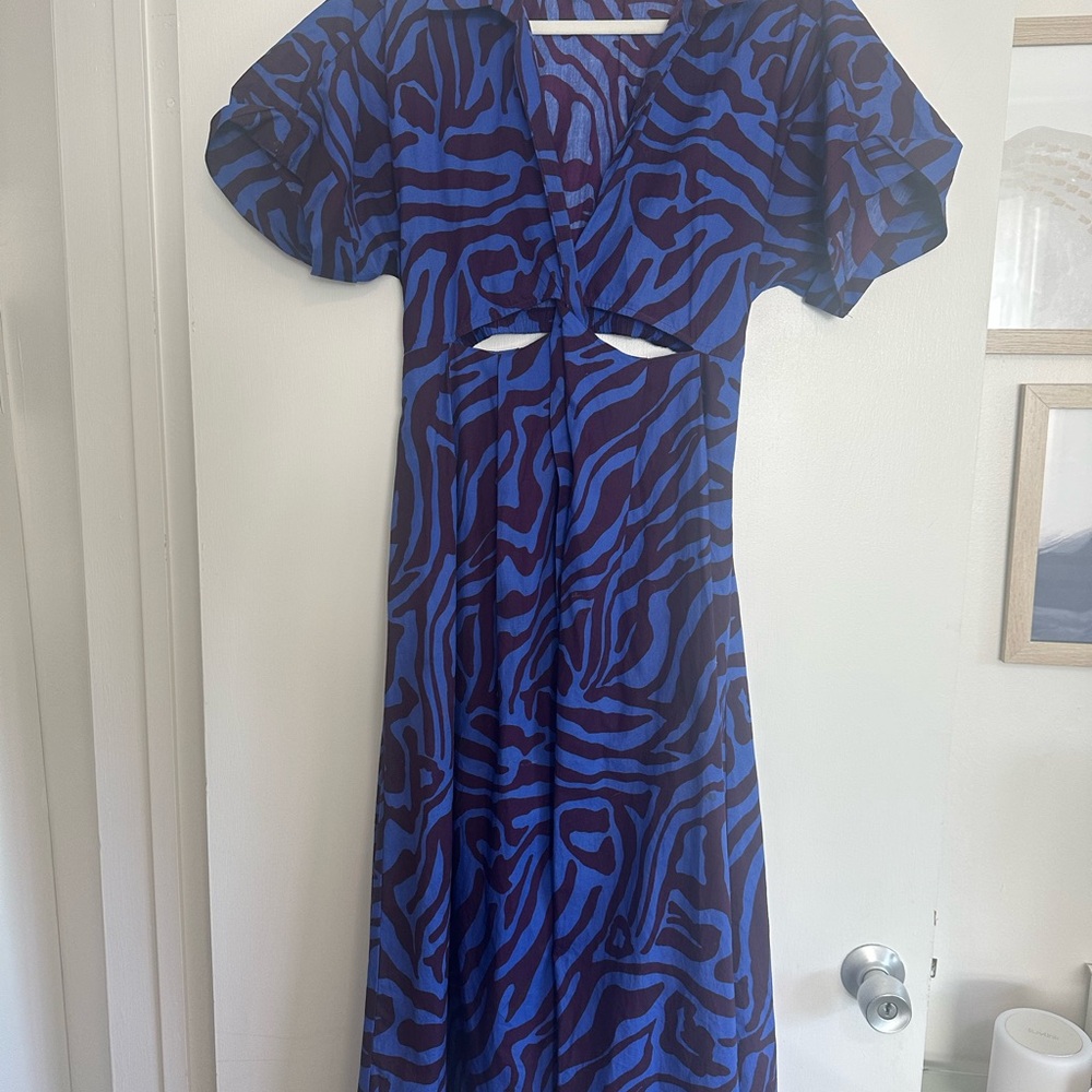 Stylish Blue and Black Patterned Dress
